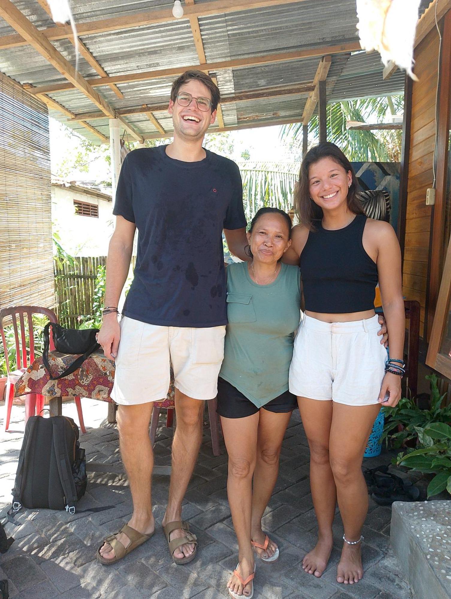 Naca Homestay Manado Exterior photo