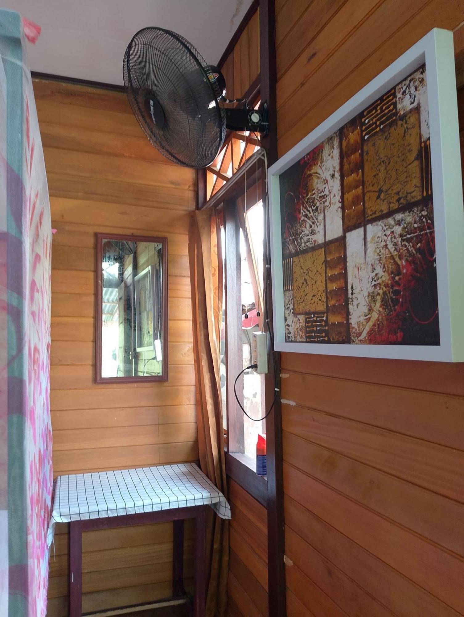 Naca Homestay Manado Exterior photo