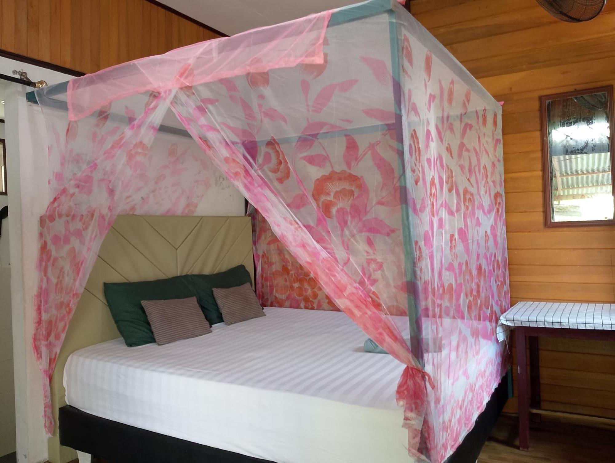 Naca Homestay Manado Exterior photo
